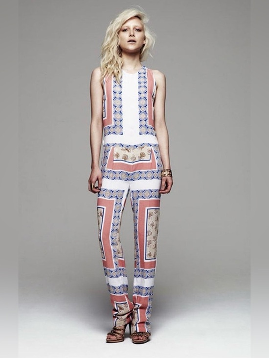 Maurie + Eve Pants - Maurie + Eve Sleeveless Printed White, Coral & Blue Jumpsuit Size Medium